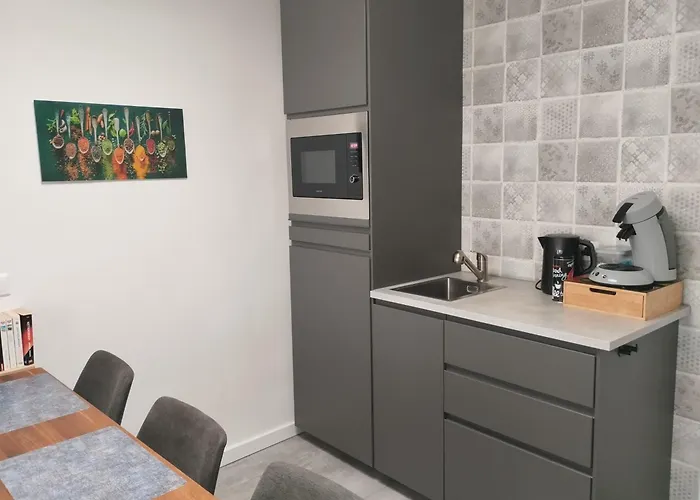 Family Каатсхойвел